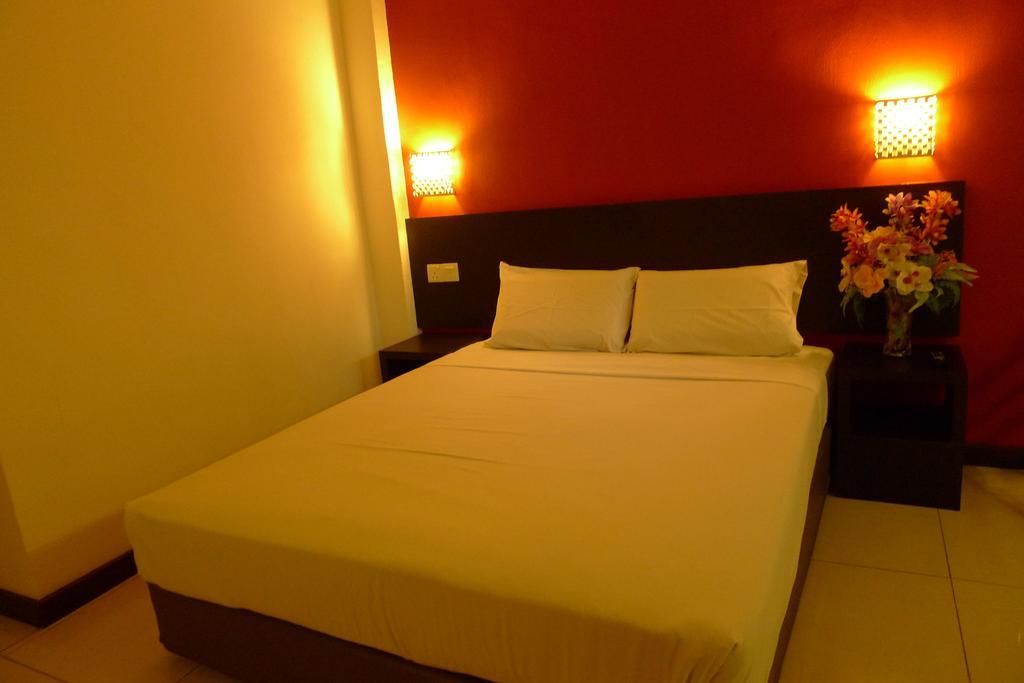 Meldrum Hotel Johor Bahru Esterno foto