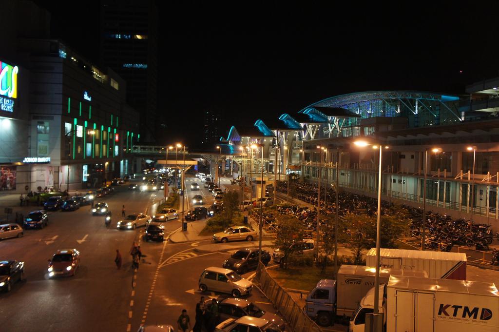 Meldrum Hotel Johor Bahru Esterno foto