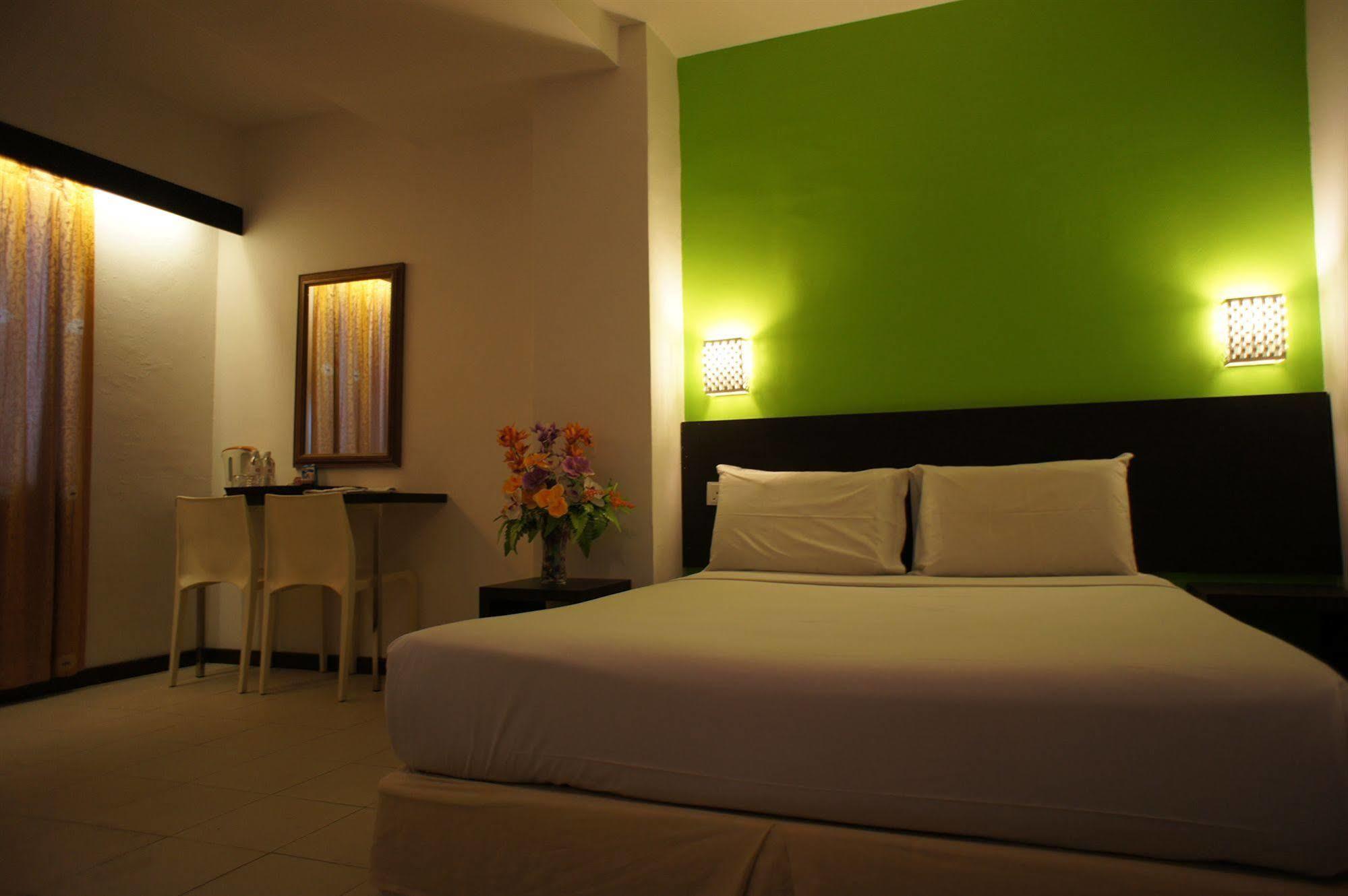 Meldrum Hotel Johor Bahru Esterno foto