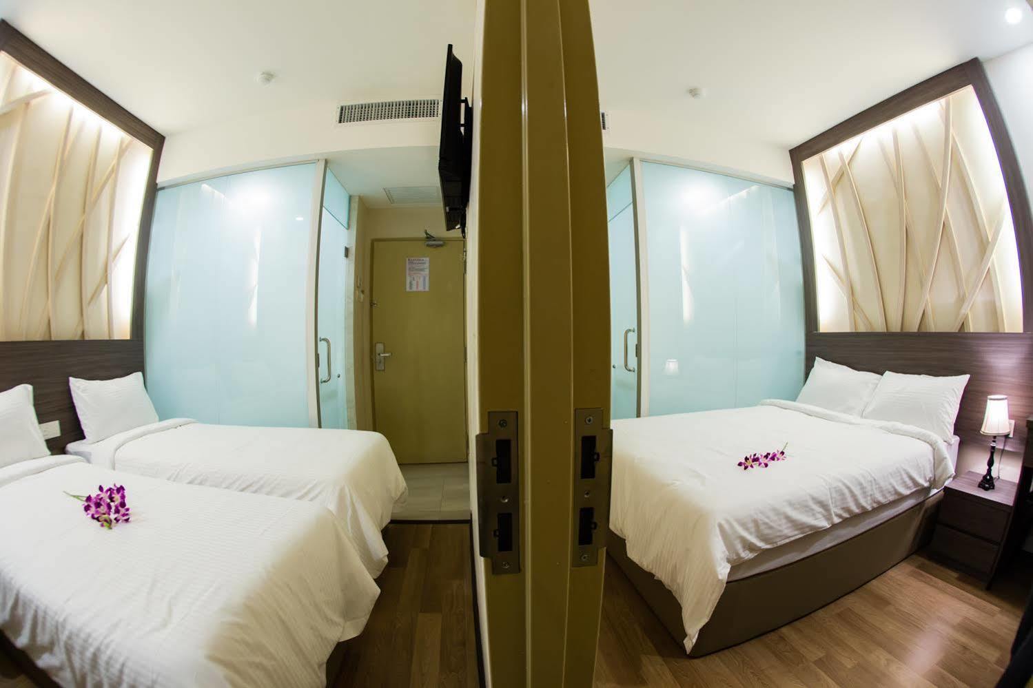 Meldrum Hotel Johor Bahru Esterno foto