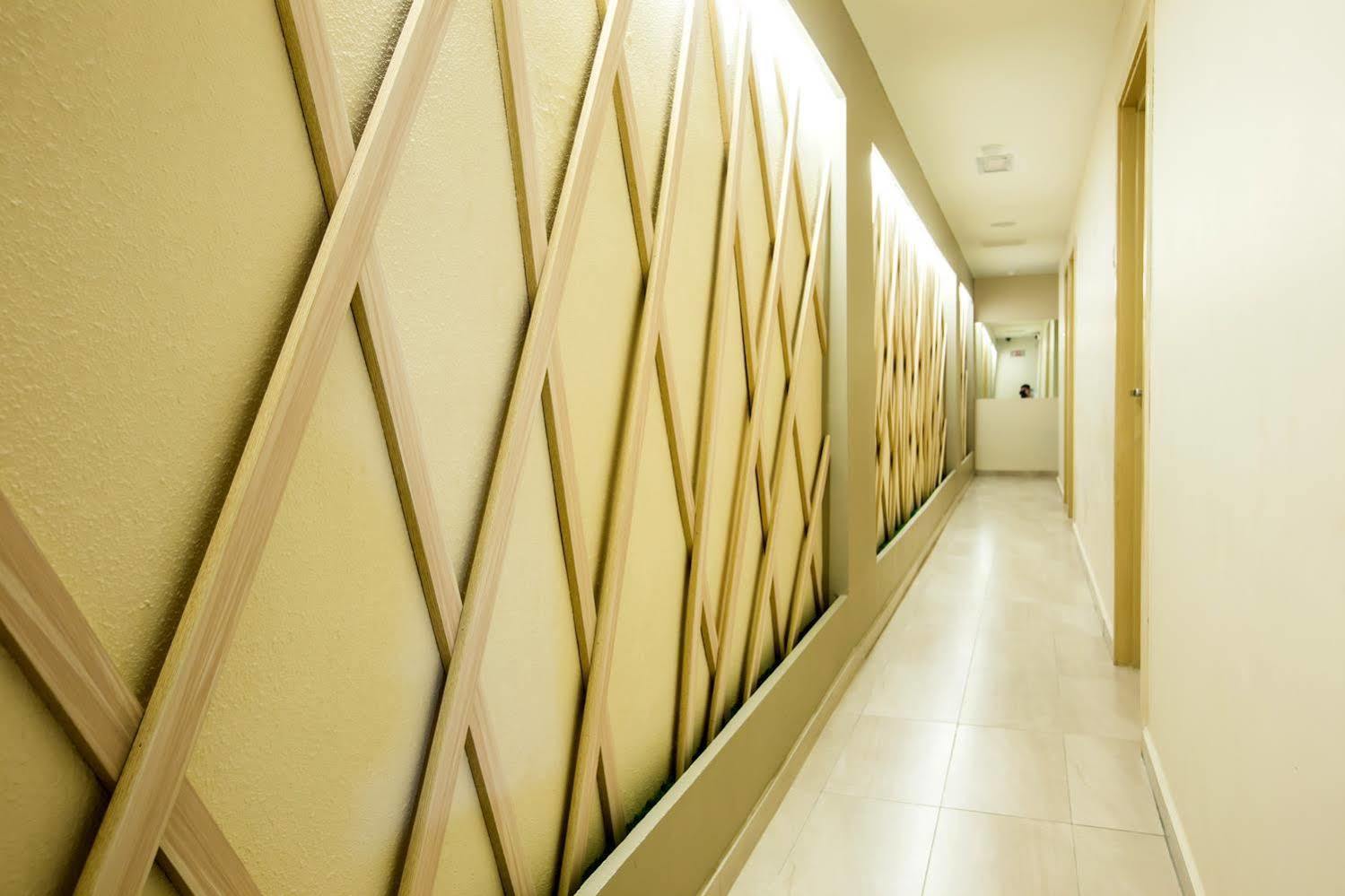 Meldrum Hotel Johor Bahru Esterno foto